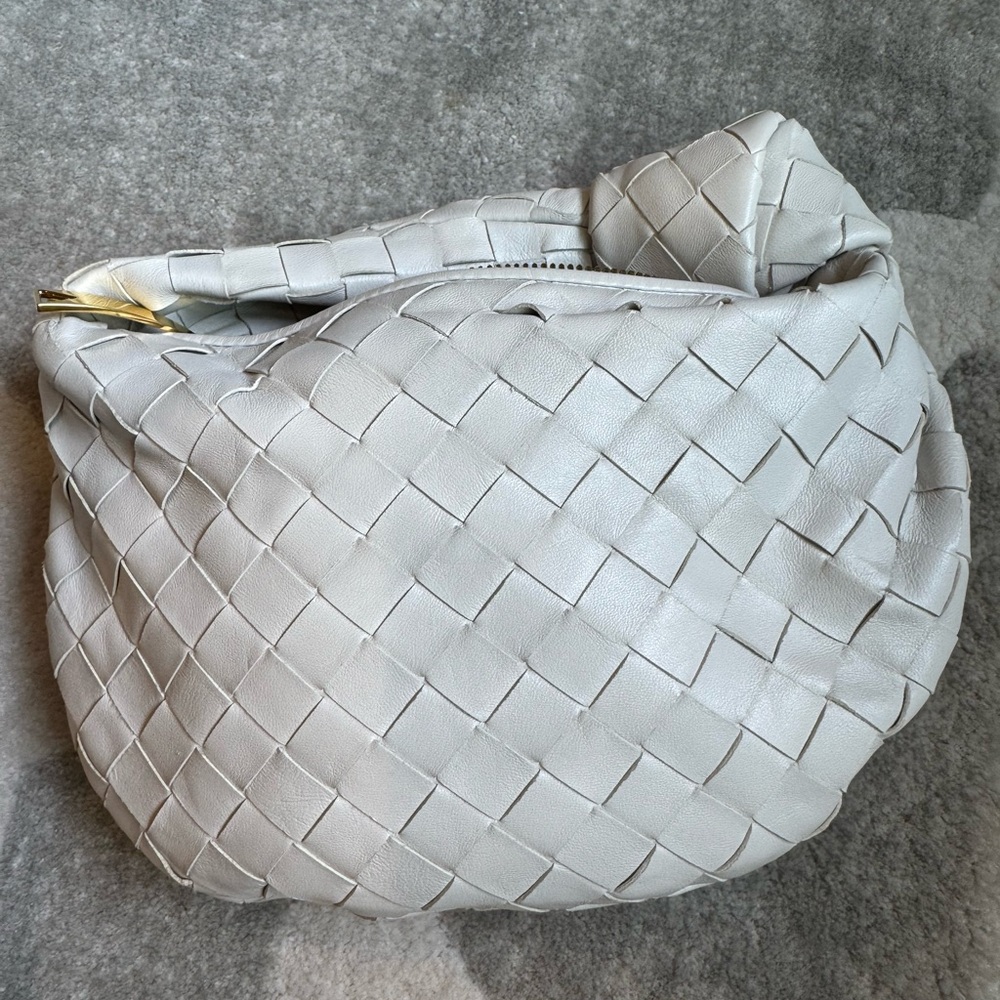 Bottega Veneta Mini Jodie Bag – White Intrecciato Leather - Picture 3 of 4